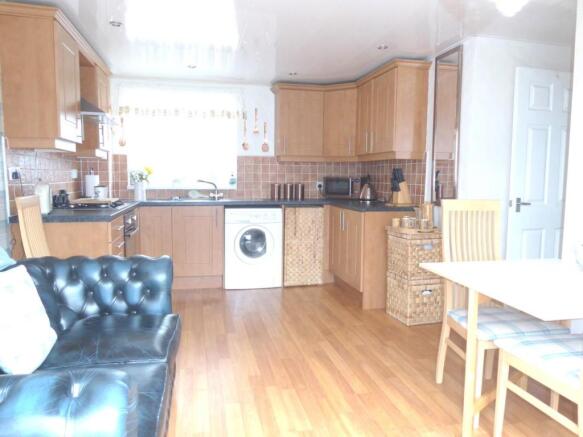 KITCHEN/DINER