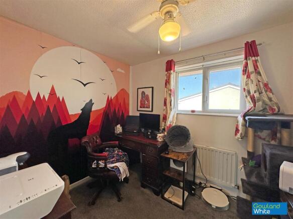 3 bed Terraced for sale Image 11