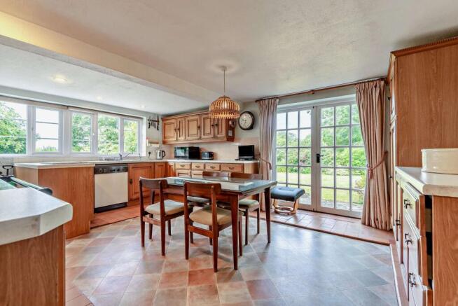 Ladywood, Droitwich, WR9 photo 4