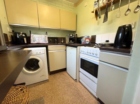 46 Marney Road, Grange Park, Swindon, SN5 6AW photo 4