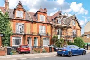 37, Stapleton Hall Road, Hornsey, London N4 3QE