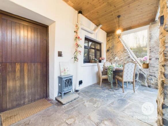 Dining Room/Entrance