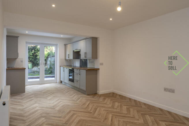 Rosebery Gardens, London N8 8SH (19)
