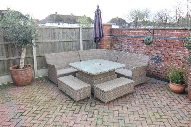 rear garden a.jpg