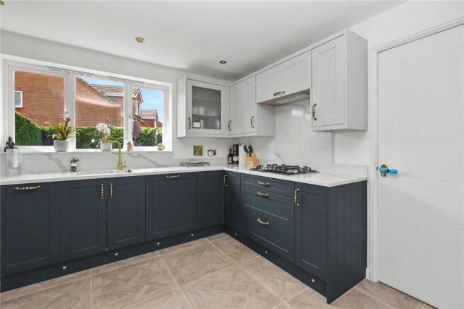 4 bed Detached for sale Image 5