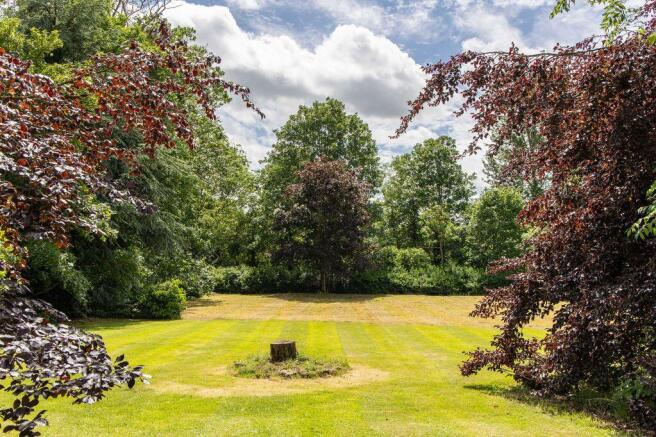 9 bed Detached for sale Image 9
