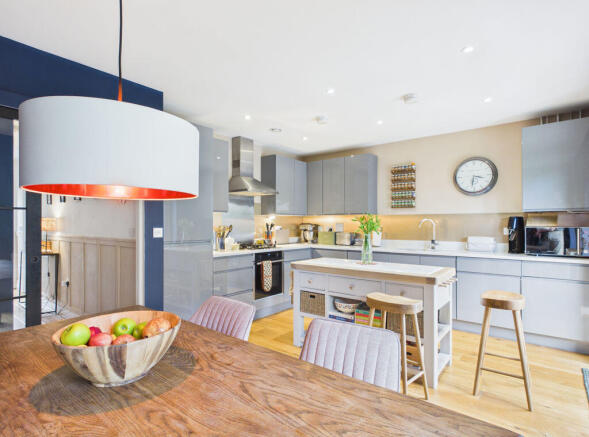 Kitchen diner