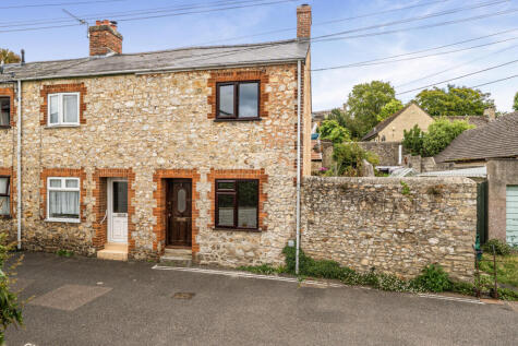 North Street, Axminster