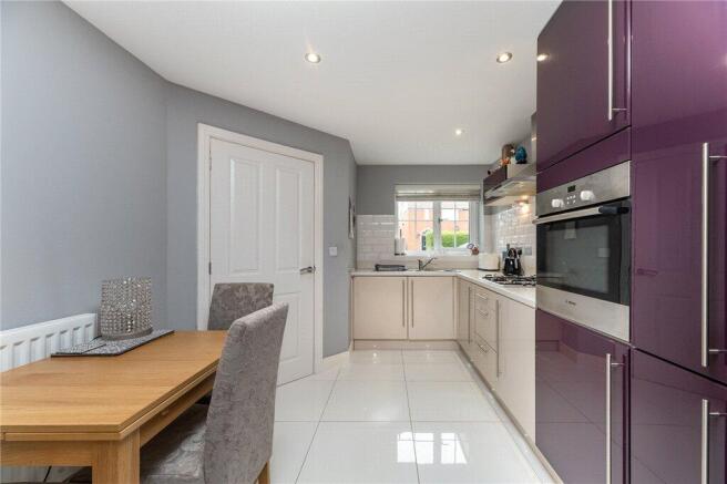 2 bed Semi-Detached for sale Image 8