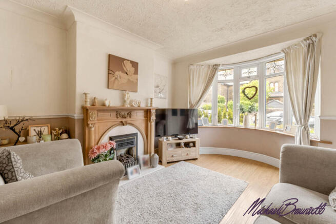 4 bed Semi-Detached for sale Image 4