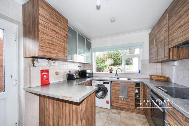 f84b808e-c21c-f11...