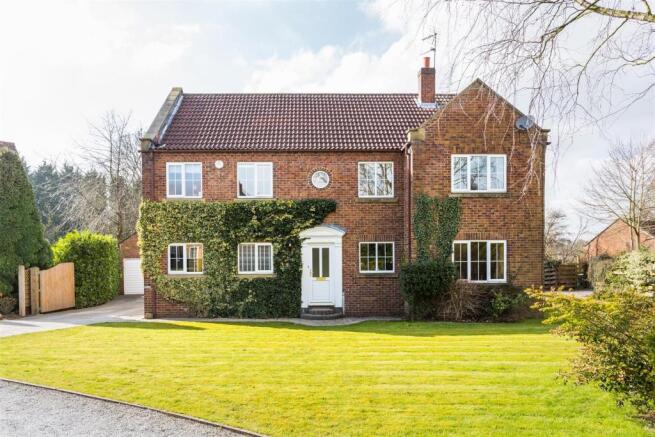 8 Escrick Park Garde