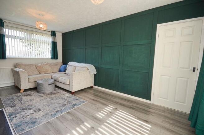3 bed Terraced for sale Image 5