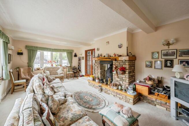 3 bed Detached Bungalow for sale Image 11