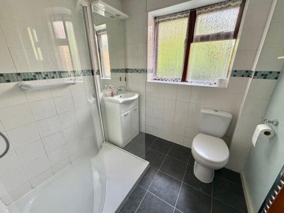 3 bed Detached Bungalow for sale Image 7