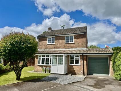 Heol Ceirios, Llandybie, Ammanford