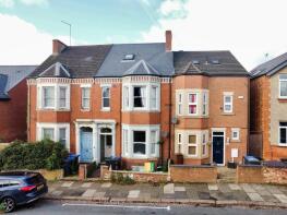 71, Clarence Avenue, Northampton NN2 6NX