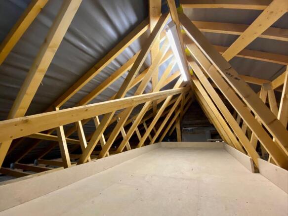 Halsall Ln - loft