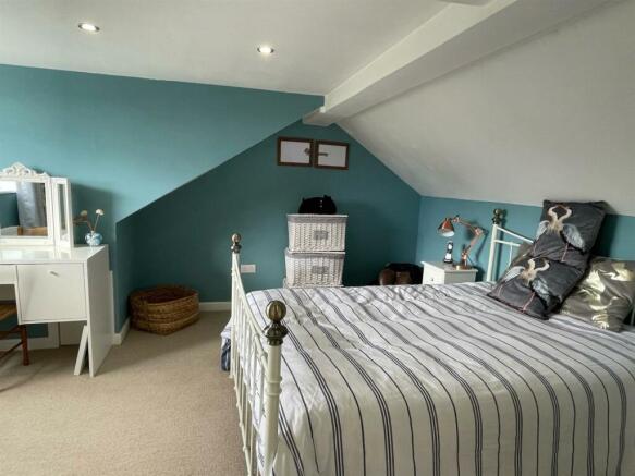 Bedroom...jpg