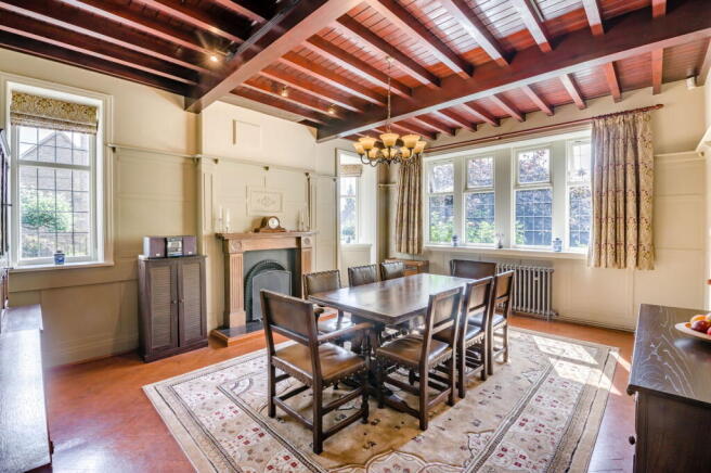 4 bed Detached for sale Image 11