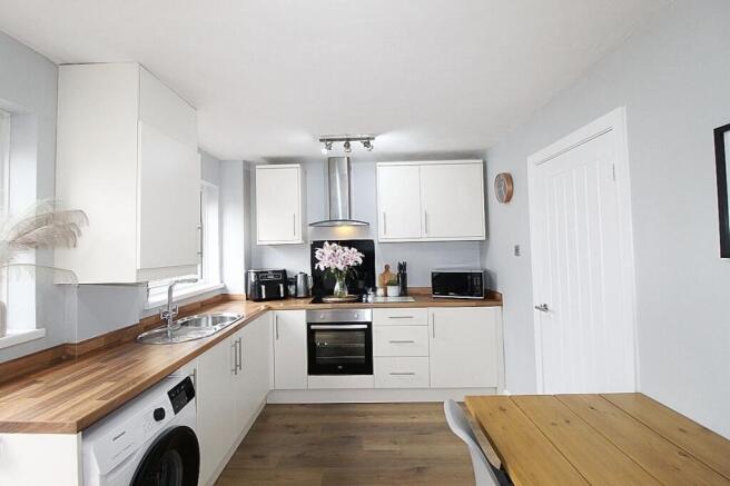 2 bed Town House for sale Image 10