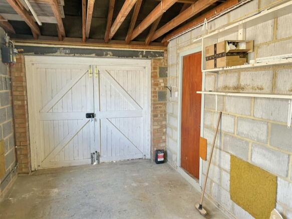 Garage.jpg