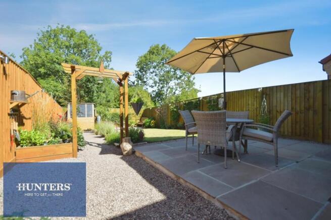 REAR GARDEN 01.jpg