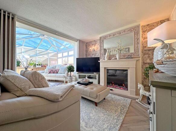Lounge/Conservatory