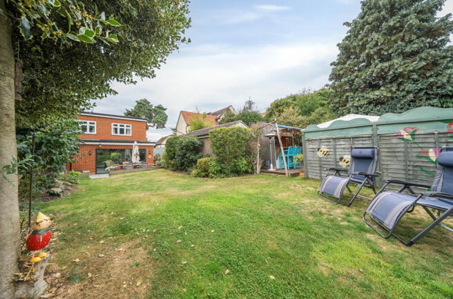 1339810-1-68a4bd6...
