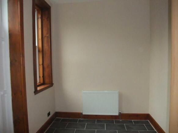 3 bed Terraced to rent Image 4
