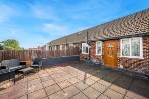 96a, Parsonage Manorway, Belvedere DA17 6LY