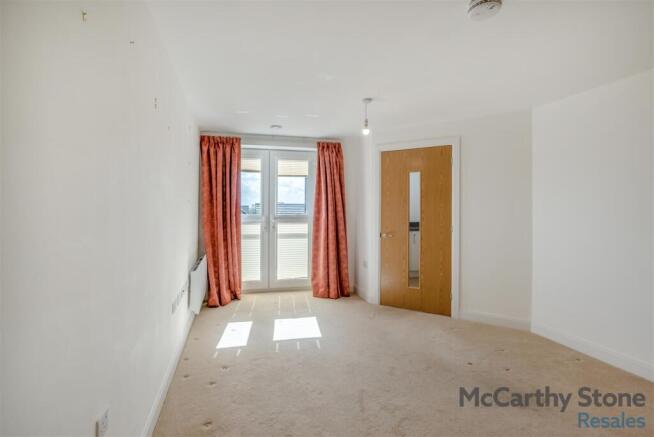 8687451-interior11.jpg