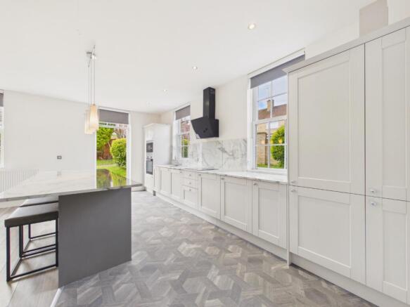 1 bed Ground Flat for sale Image 6