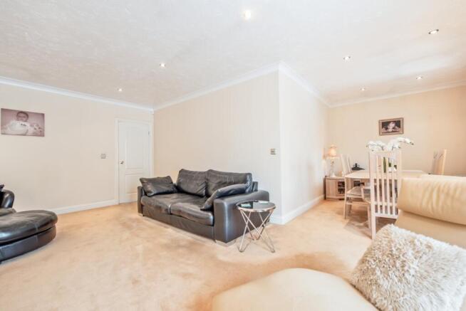 2 bed Bungalow for sale Image 6