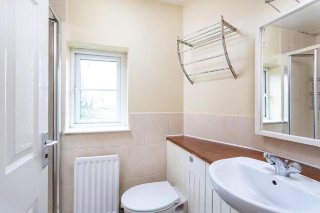 3 bed Terraced for sale Image 9