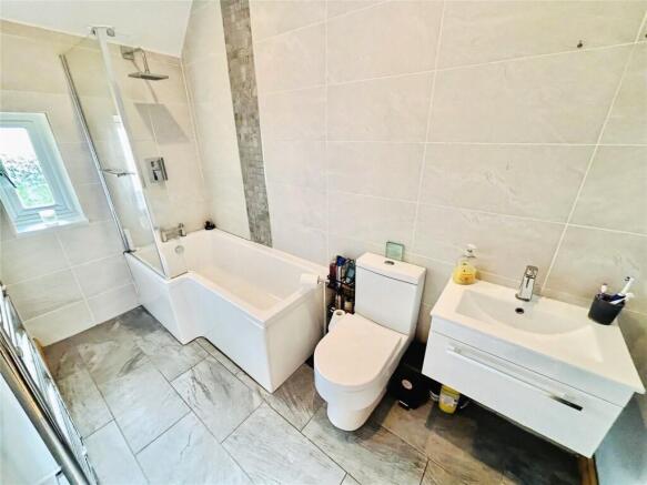 3 bed Semi-Detached for sale Image 5