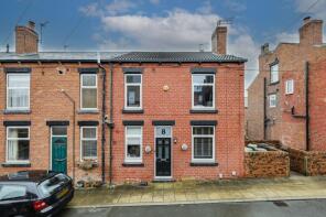 8, Woodville Crescent, Horsforth, Leeds LS18 5DQ