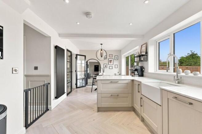 3 bed Detached for sale Image 7