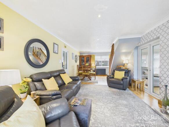 Sitting/Dining Room