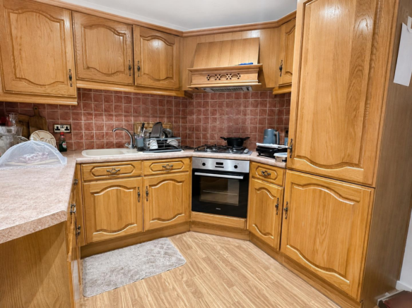Barnfield Close, Kingsthorpe, Northampton NN2 photo 4