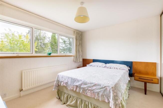 2 St Margaret's Close 18.jpg