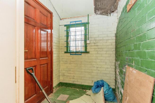 2 bed Terraced for sale Image 9