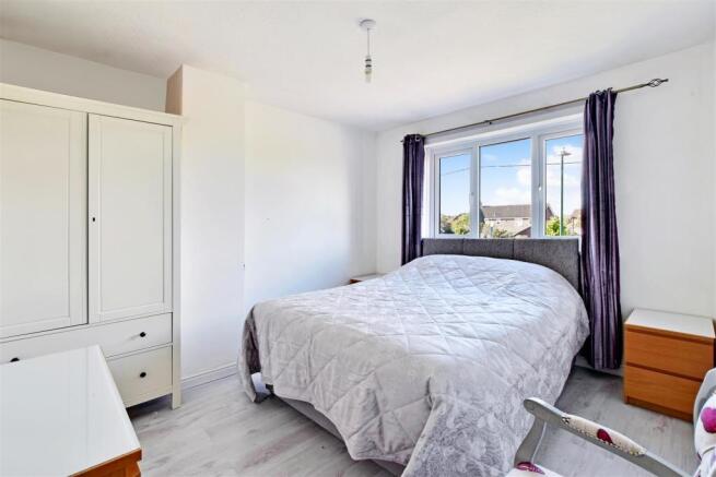 Bedroom 2 (rear)
