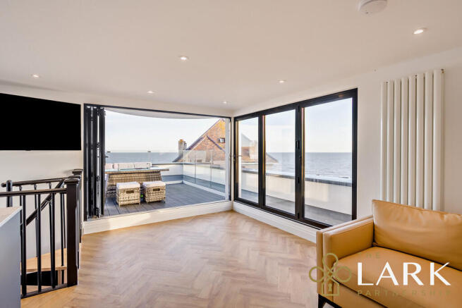 8670872-interiorW...