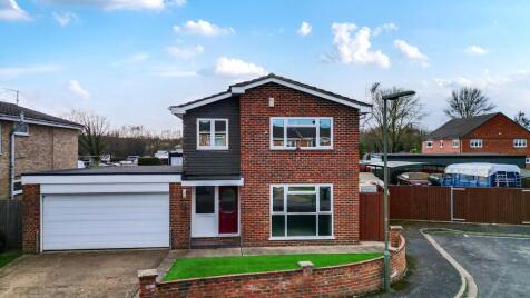 Aymer Drive, Staines, Surrey, TW18