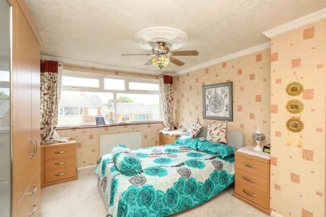 3 bed Semi-Detached for sale Image 10