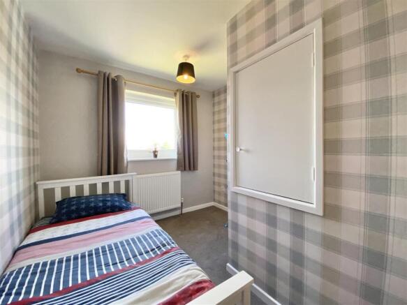 3 bed Semi-Detached for sale Image 11