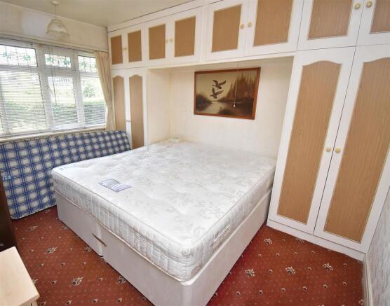 BED 1.jpg