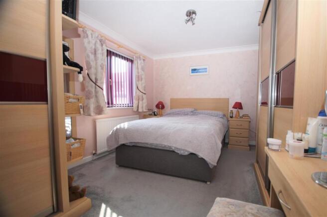 Bed1.JPG