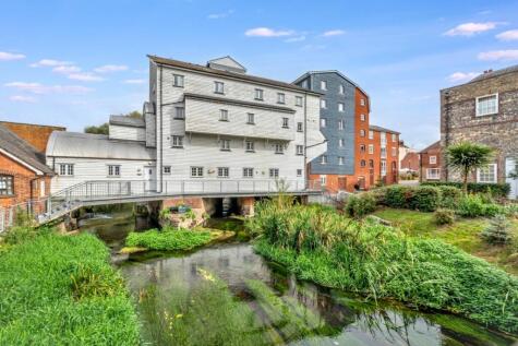Ripple Court, Canterbury